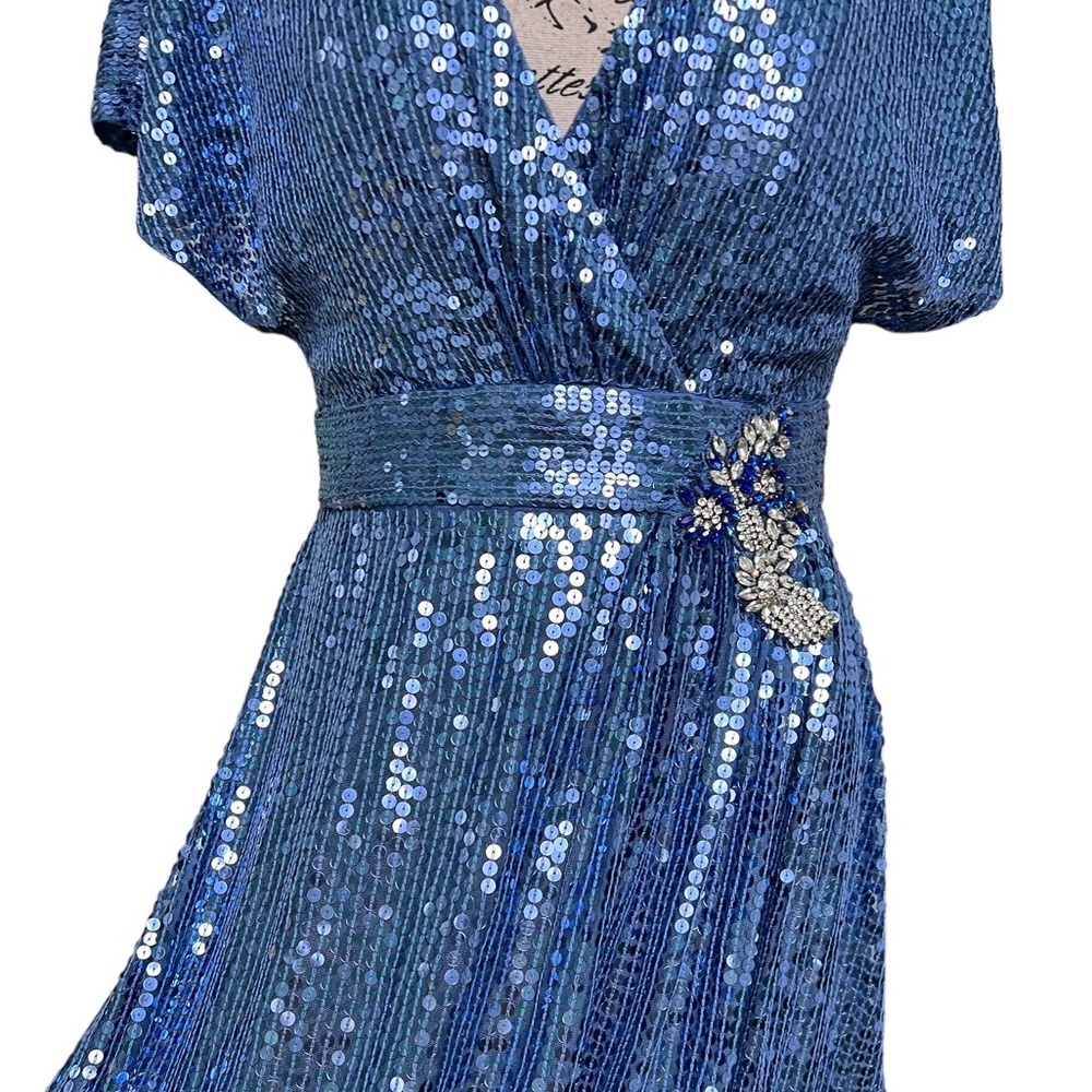 MacDuggal Gown - Picture 9 of 17